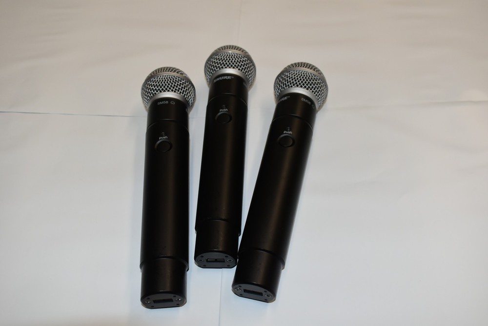 Shure MXWNCS8 Microflex Wireless 8 Channel Networked Charging Dock & 3 MS58 Mics