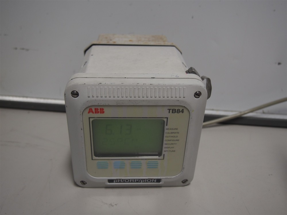 ABB TB84 PH Analyzer Transmitter TB84PH2000111