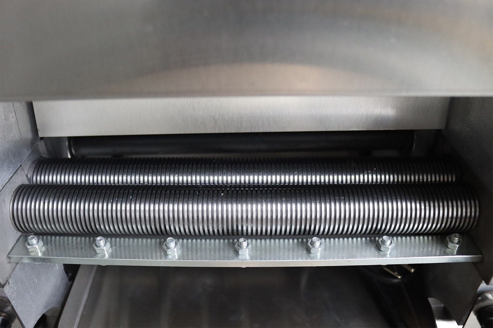 Used! 11.4" Commercial Vertical Press Dough Roller Sheet Machine w/1.5mm Cutter