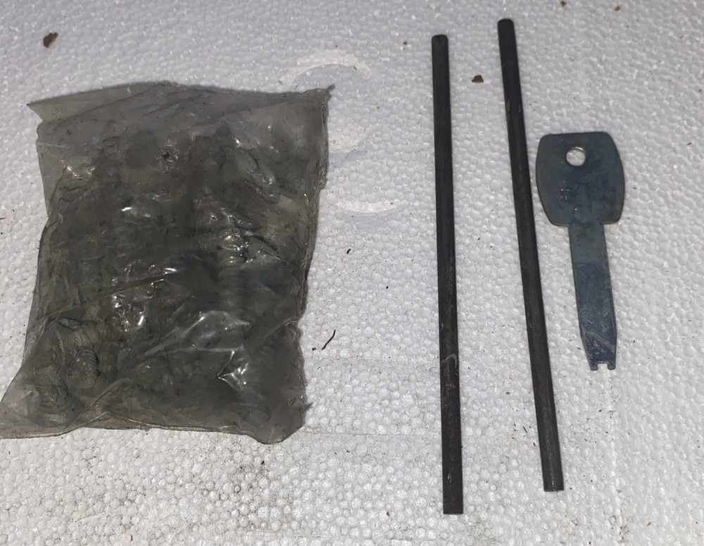 3 Chicago Triplex 4 1/2" Hinges S-32002, Double Spring Loaded Read Description