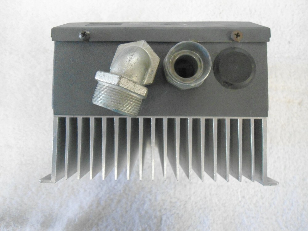 LEESON Speedmaster Adjustable Speed AC Control 3HP 3PH 174922