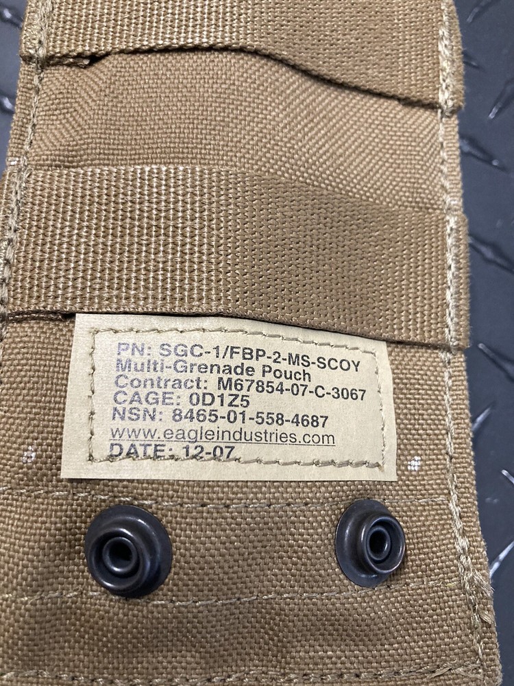 Multi-Frag pouch Coyote USMC