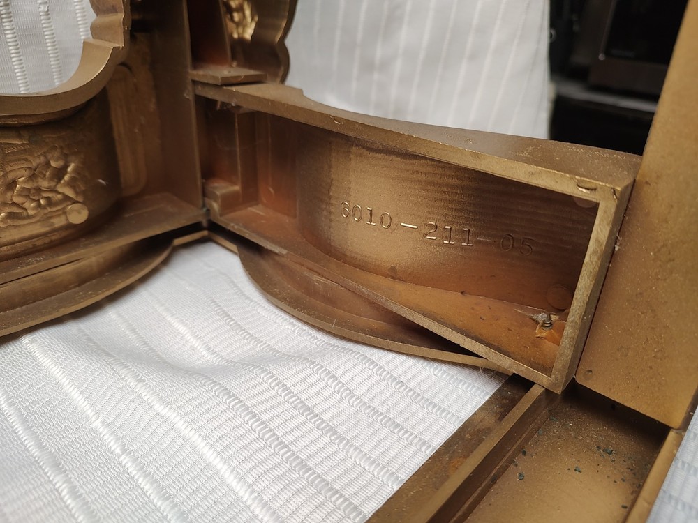 Hollywood Regency Accent Table Florentine/Scirocco Mirrored Top