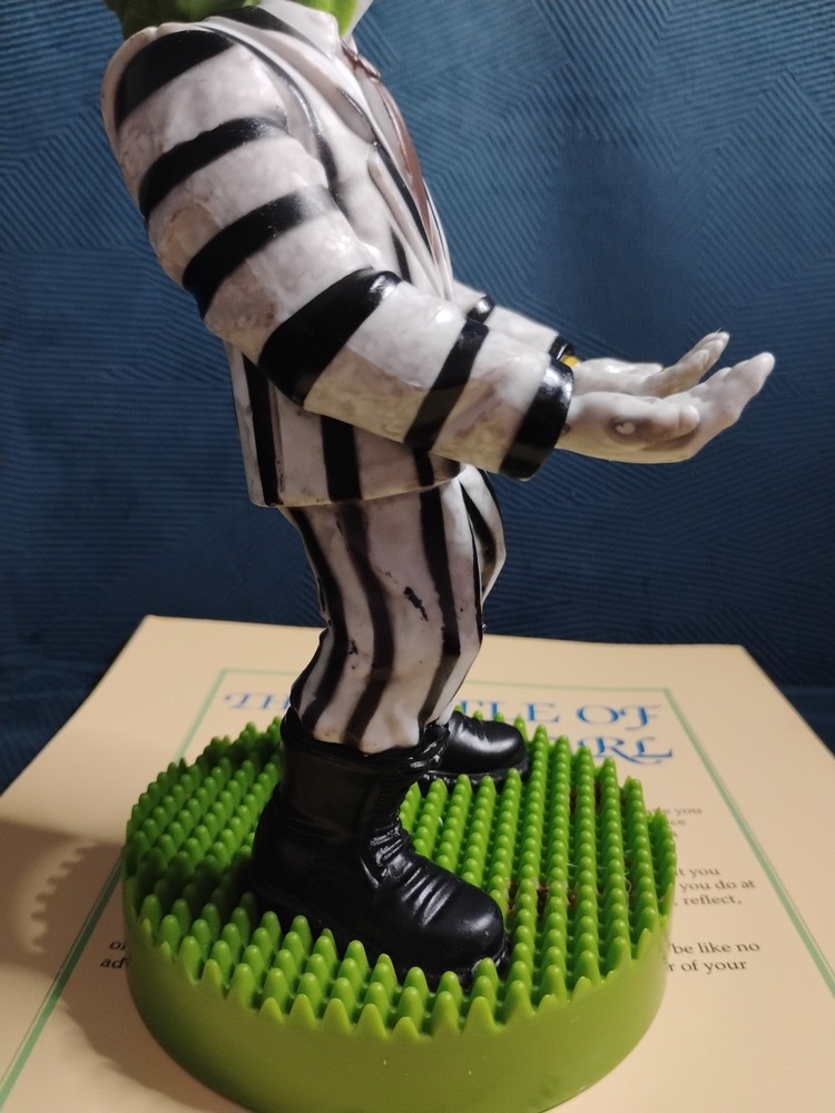 BEETLEJUICE - GAMING CONTROLLER / SMART PHONE HOLDER (Cable Guys)