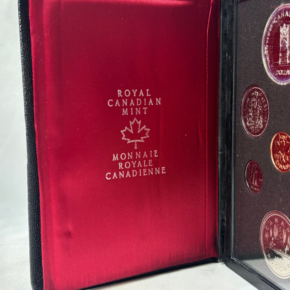 1977 Royal Canadian Mint Set Double Dollar