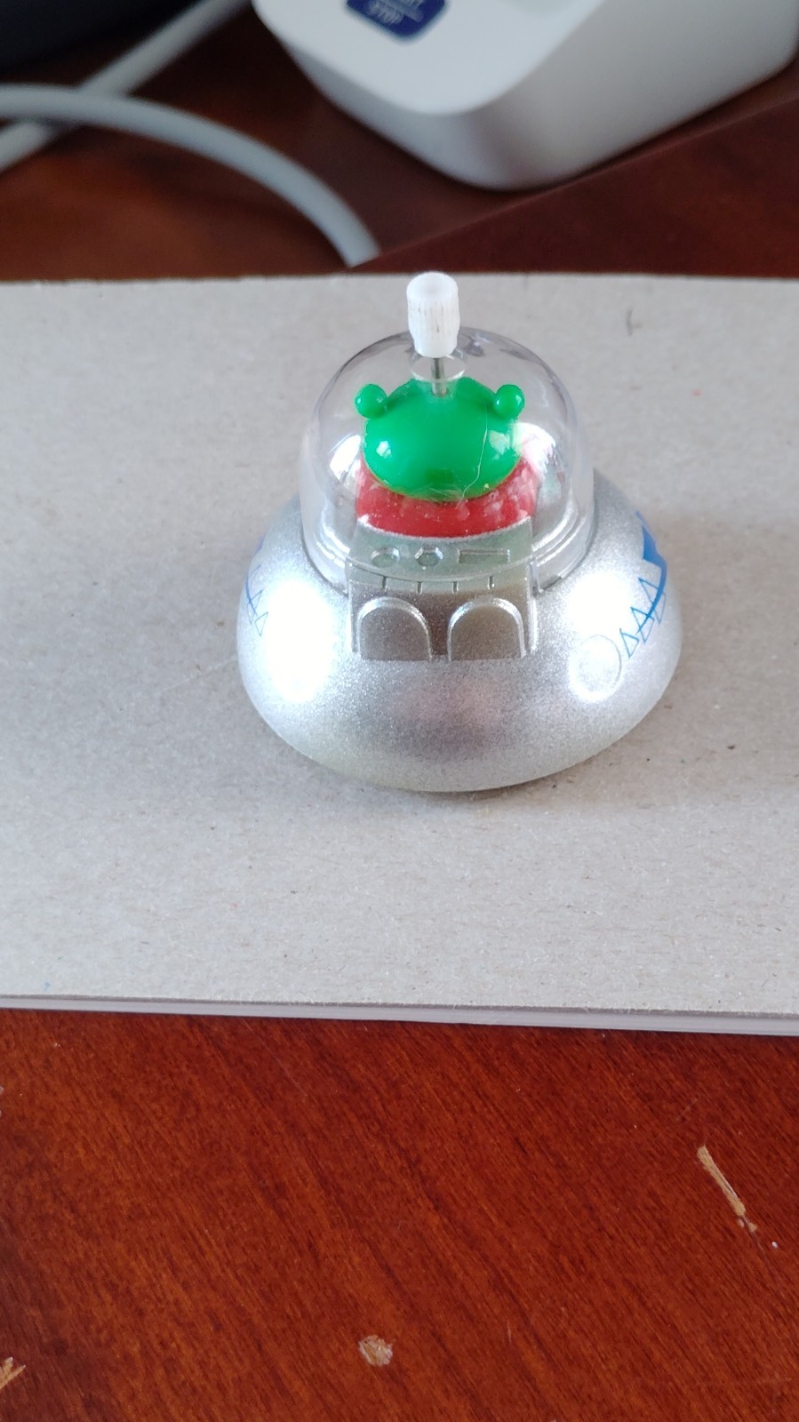 Toysmith Wind-Up UFO Alien Toy Silver Space Theme Boys & Girls MPN 09/11