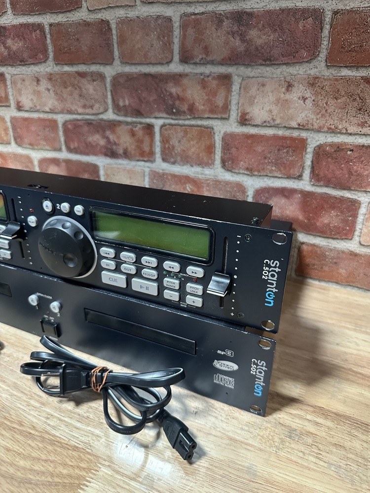 Stanton C.502 Dual Rackmount Digital Plays MP3 Cds( Please READ)
