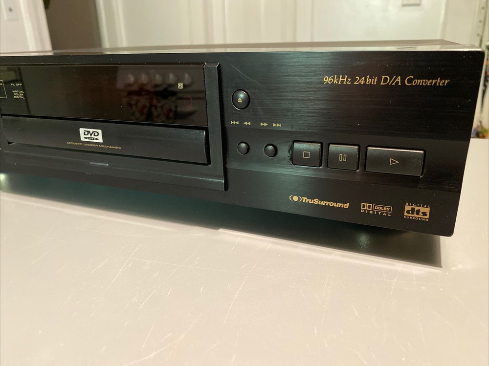 Pioneer DV-626D DVD Player with Component System Hookups