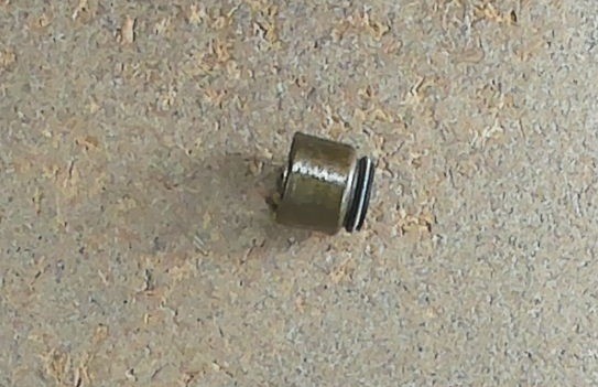 690968 Briggs & Stratton Valve Seal