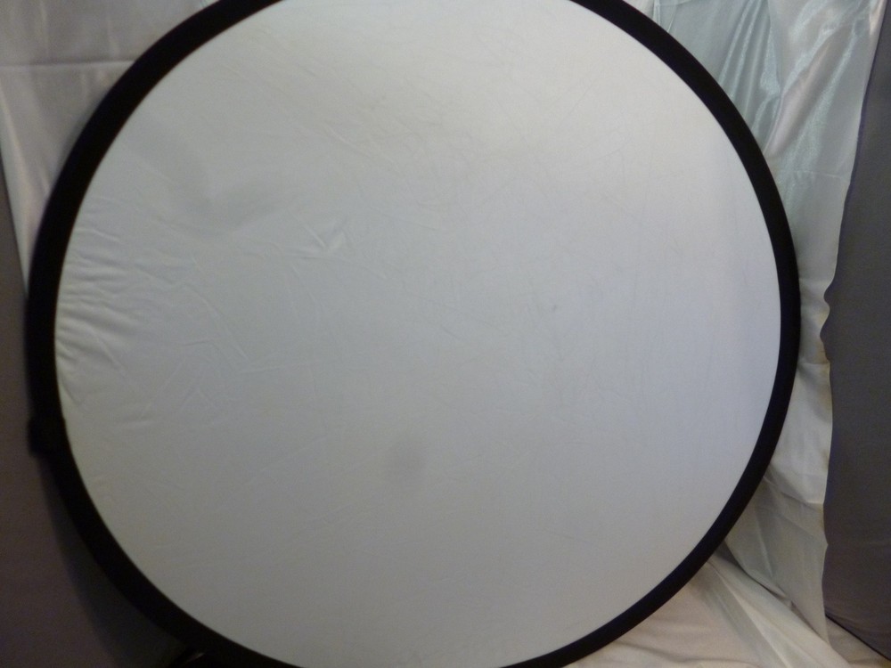 CREATIVE LIGHT 95-CM 38" REFLECTOR SILVER & WHITE MODEL 100842