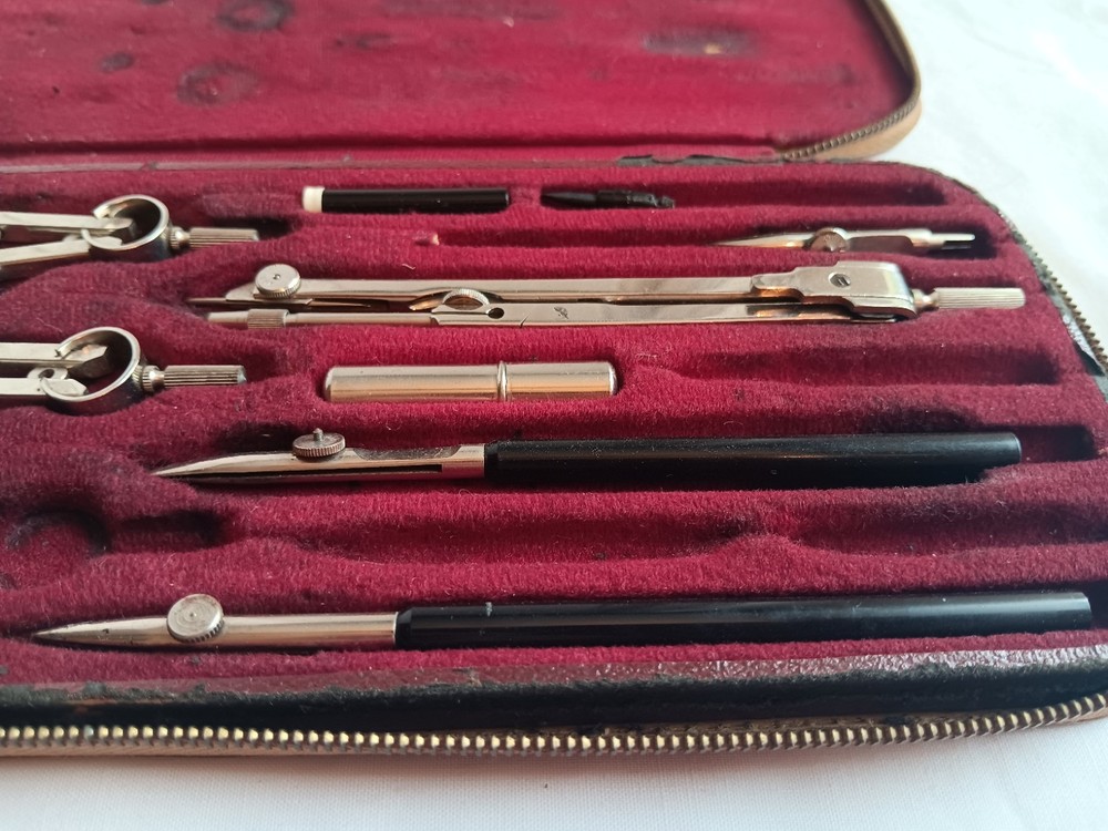 Emu-Series 236-20 Vintage Boxed Partial Technical Drawing Set Tools