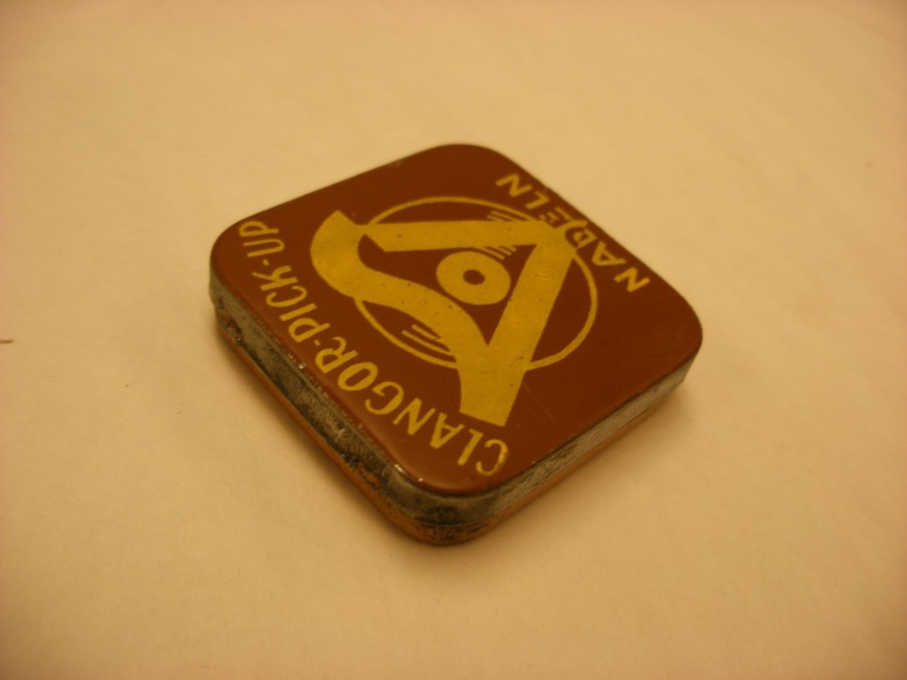 Phonograph Gramophone Needle Tin - Clangor - Brown