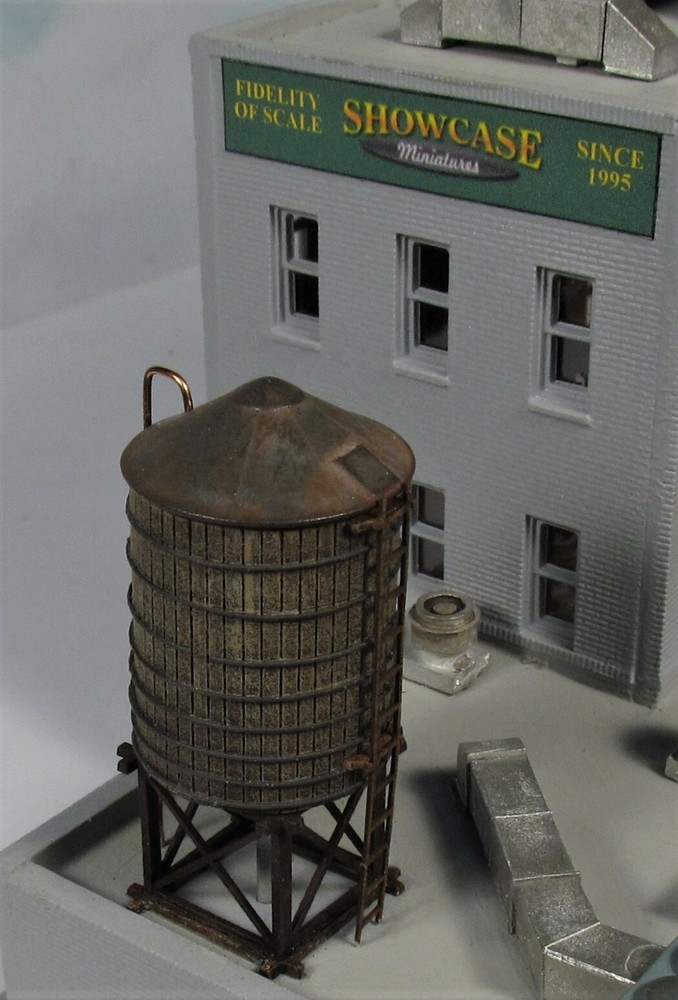 N Scale Rooftop Water Tank Kit (large) (569)