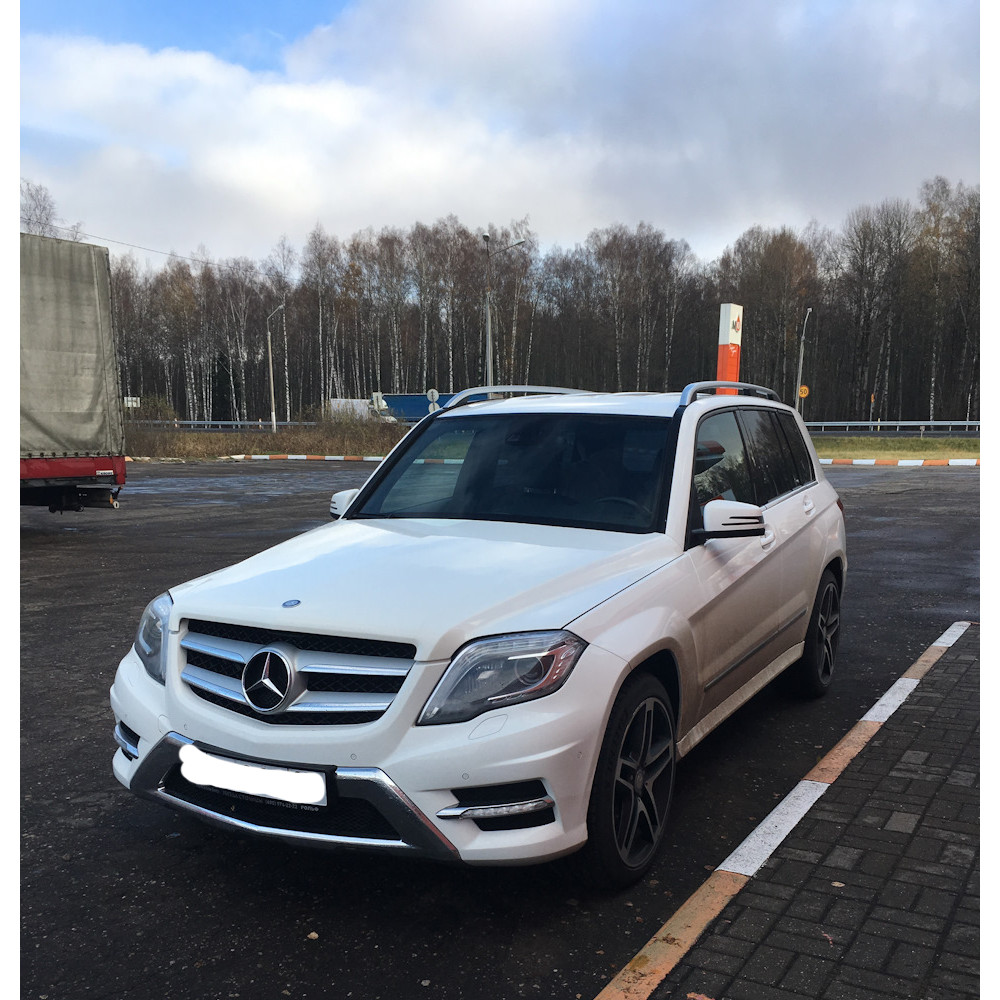 NEW For Mercedes Benz GLK X204 2009-2012 GLK350 GLK300 Front Grille W/Emblem