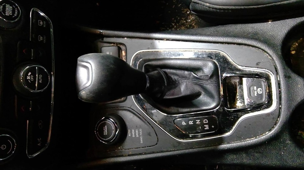 CHEROKEE  2019 Transmission Shift 1004081