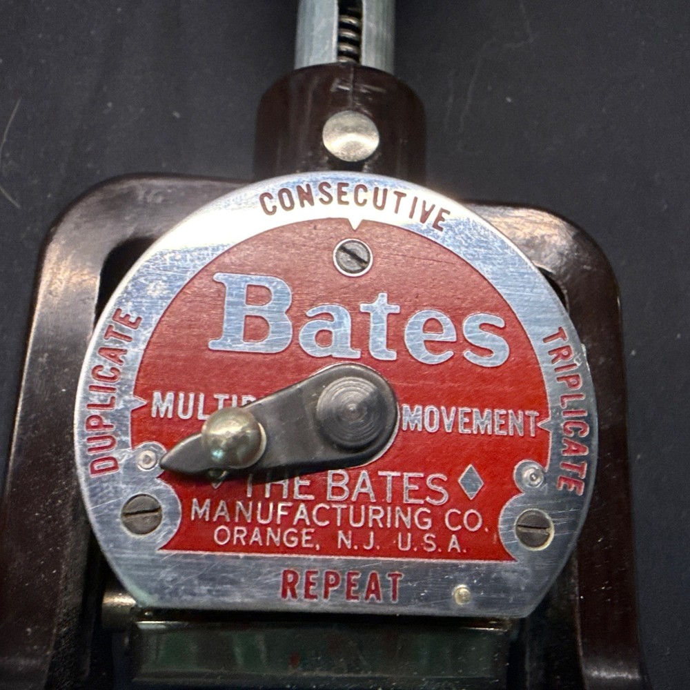Vintage Bates Automatic Numbering Machine Stamp W/Box. 6 Wheels