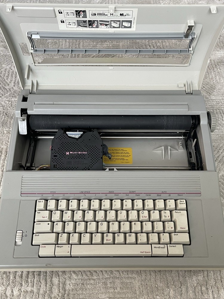 Smith Corona XL 1900 Model 5A-1 Electronic Typewriter