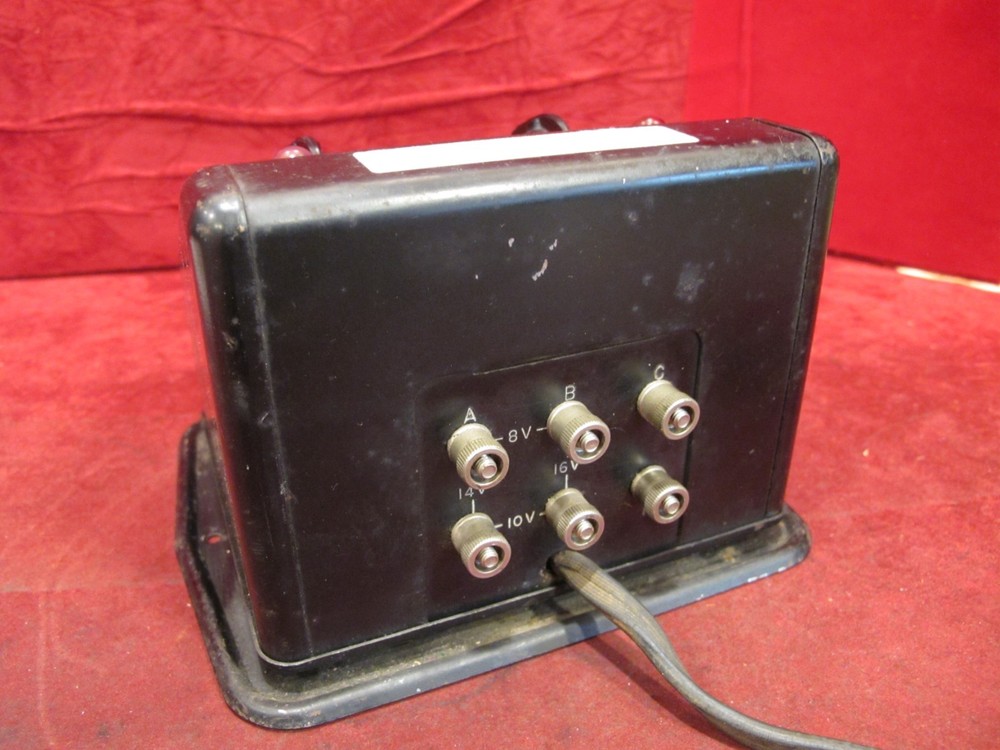 Lionel Type R Trainmaster Transformer 100 watt, Tested. Ready to use!