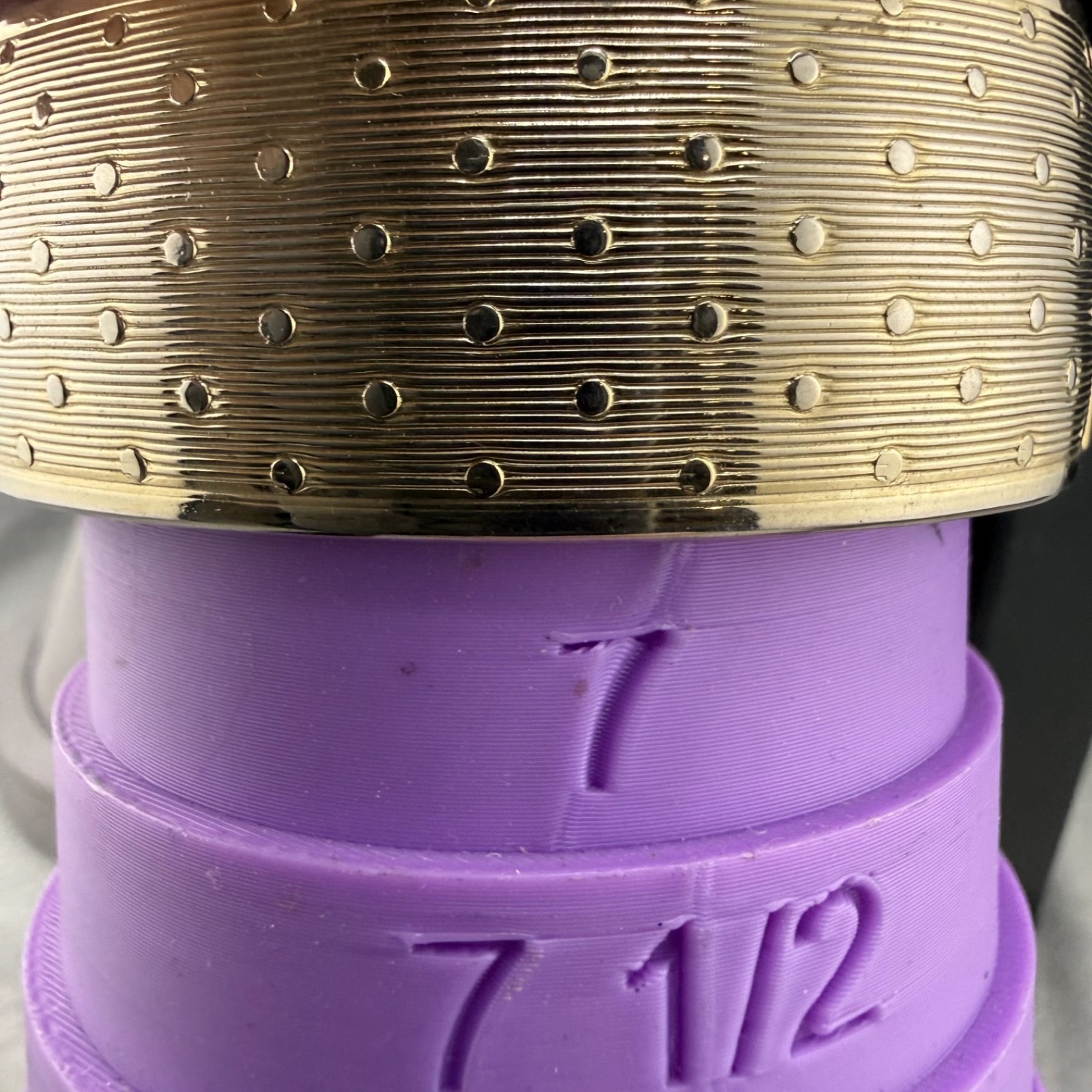 Vintage Bangle Bracelet Gold Tone Hinged 7”