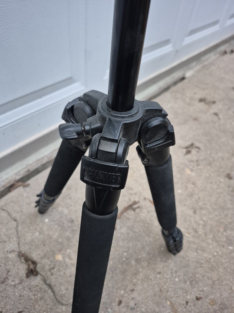 Calumet Tripod multi height adjustable