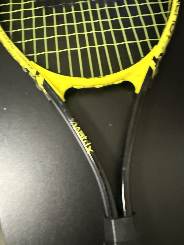 Matrix Smooth Responsive Power Tennis racket