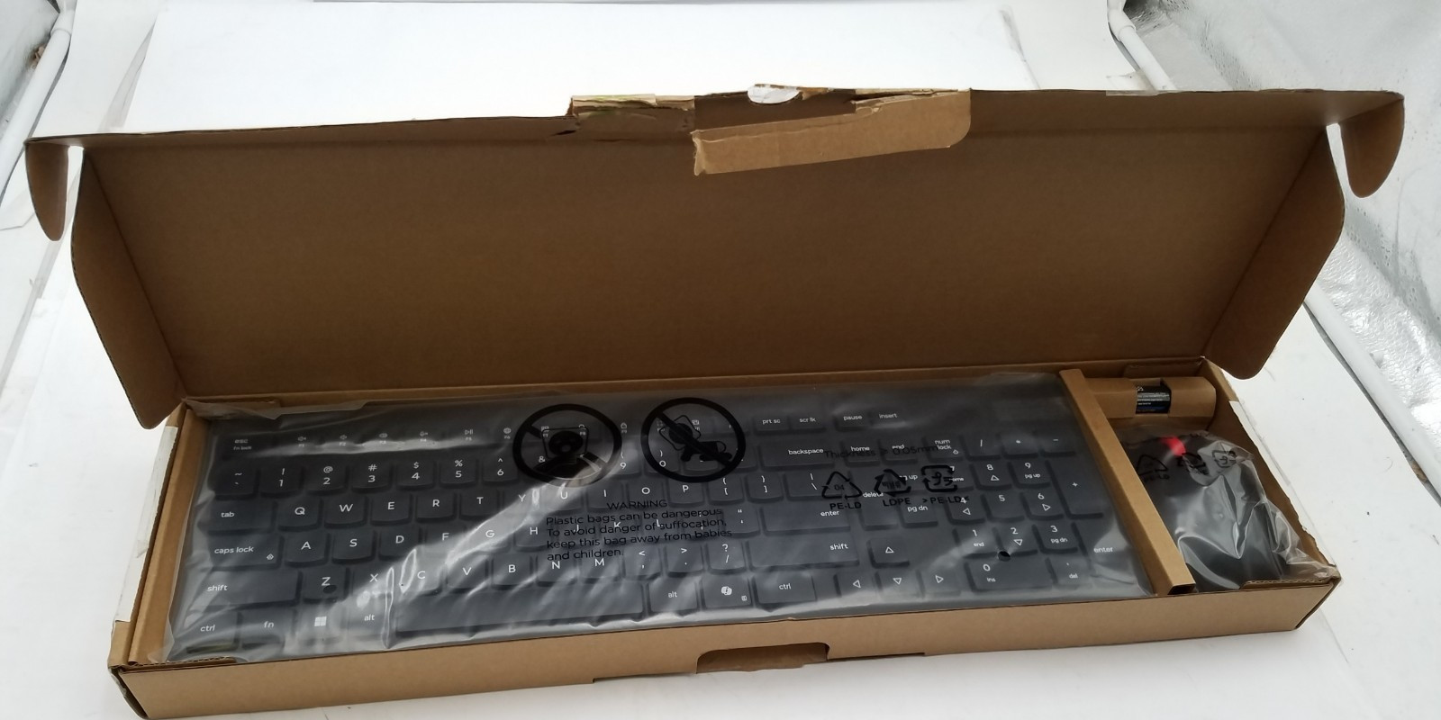 Lenovo Essential Wireless Combo Keyboard & Mouse Gen2 (195892117032)