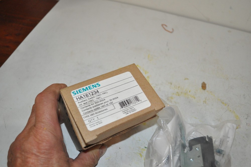 Siemens HA161234, Auxiliary Switch, 1NO-1NF NEW