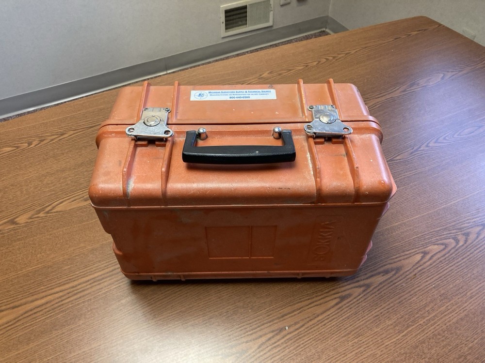 Sokkia SET4E-SET4E D20085 Digital Theodolite with Carrying Case