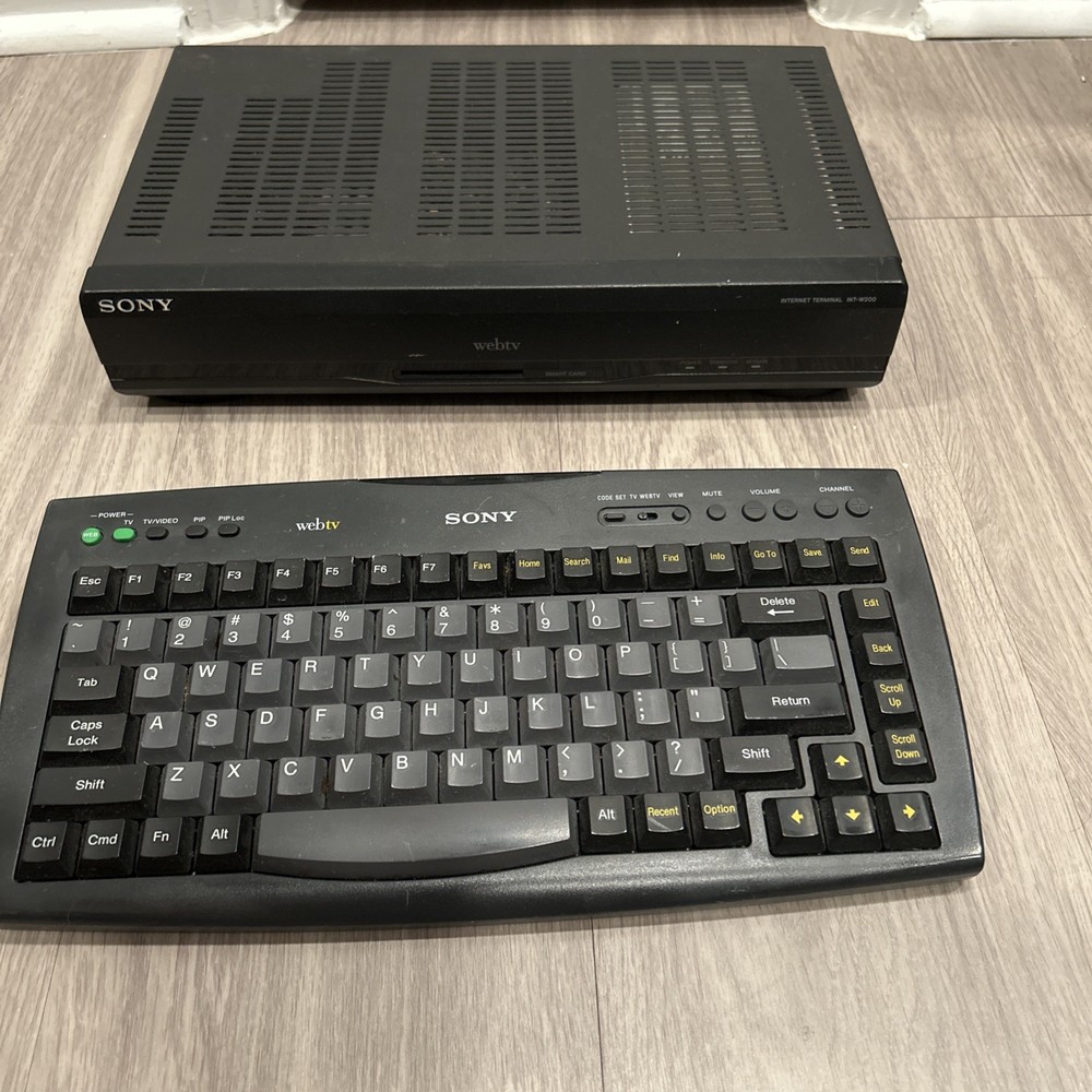 Sony WEBTV  INT-W200 Console, Keyboard