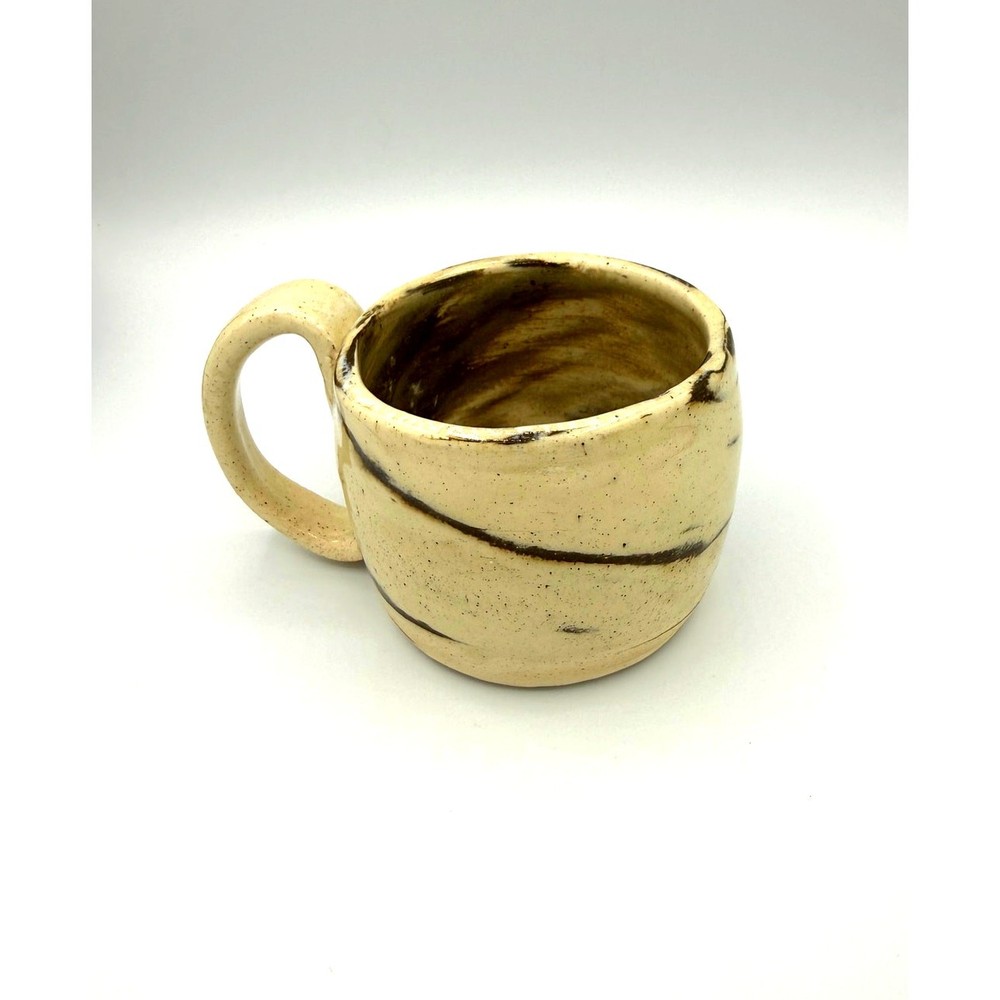 ☕ Handmade Studio Pottery Mug – Wheel-Thrown Ceramic - Signed KA