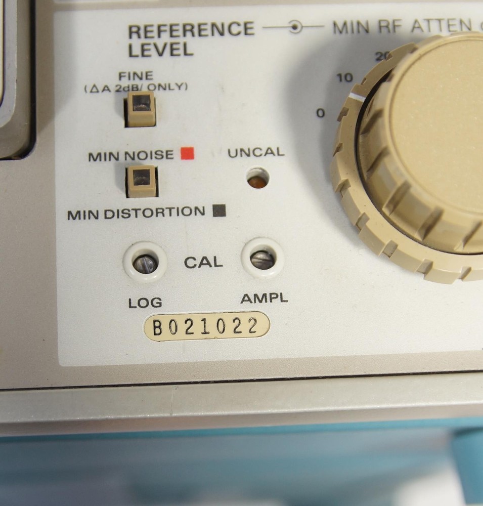 Tektronix 496 P Programable Spectrum Analyzer 1 kHz to 1.8 GHz