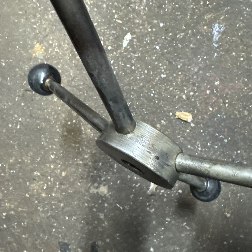 Walker Turner 900 / 1200 Series Drill Press Down Handle / Knobs / Rods 5/8 Bore