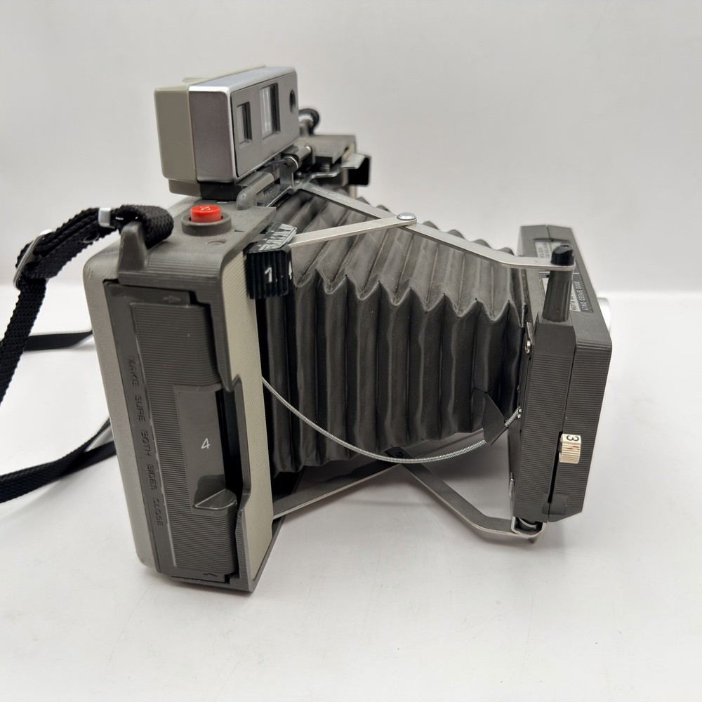Polaroid Automatic 230 Vintage Land Camera With Strap & Case - Untested
