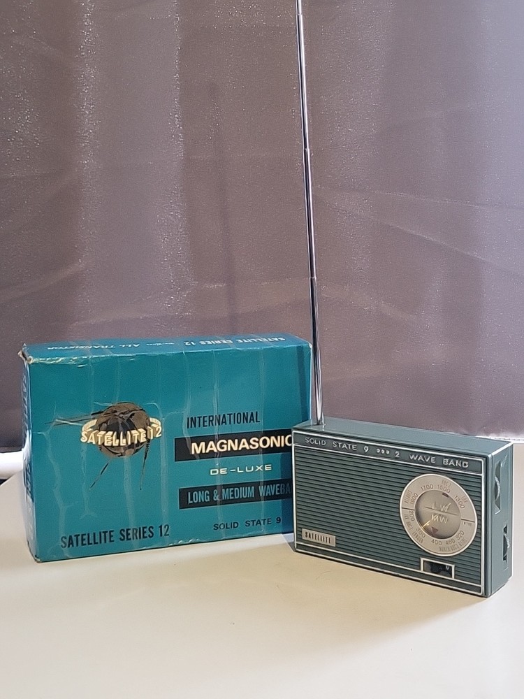 Solid state 9 Two wave radio see description