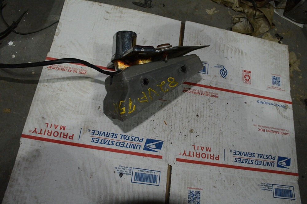 82 Honda vf 750 liscense plate bracket