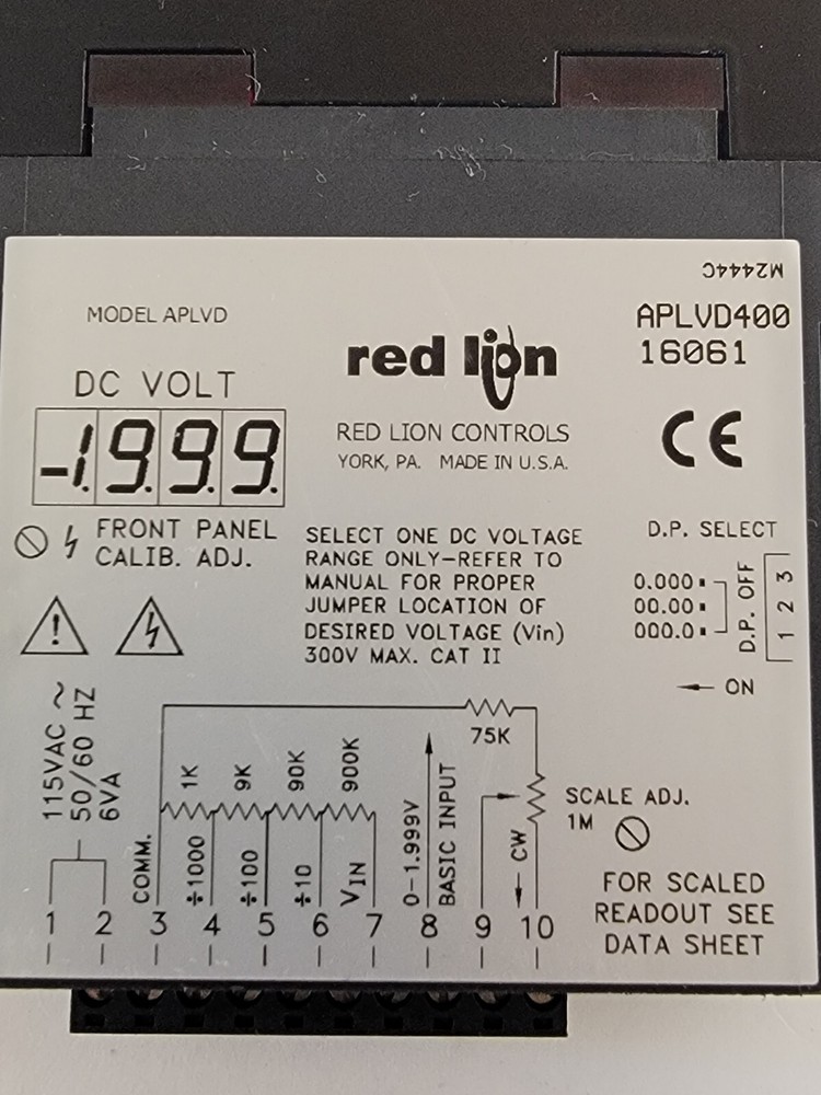 RED LION APLVD400 DIGITAL PANEL METER.