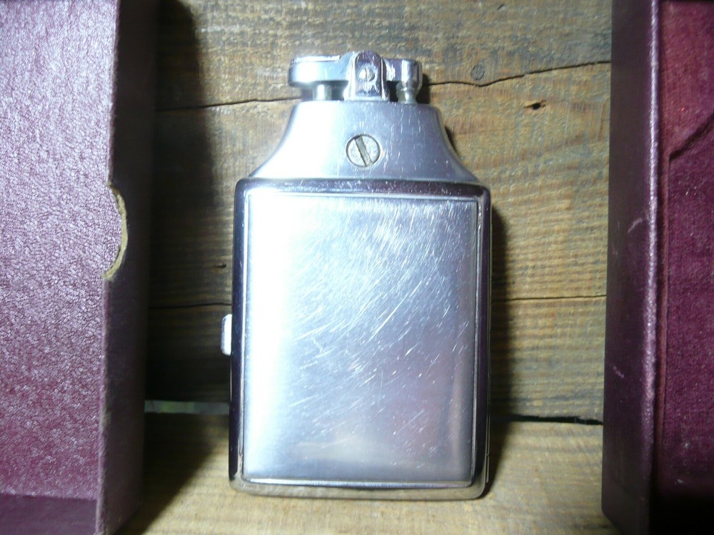 Vintage RONSON Mastercase Lighter with box