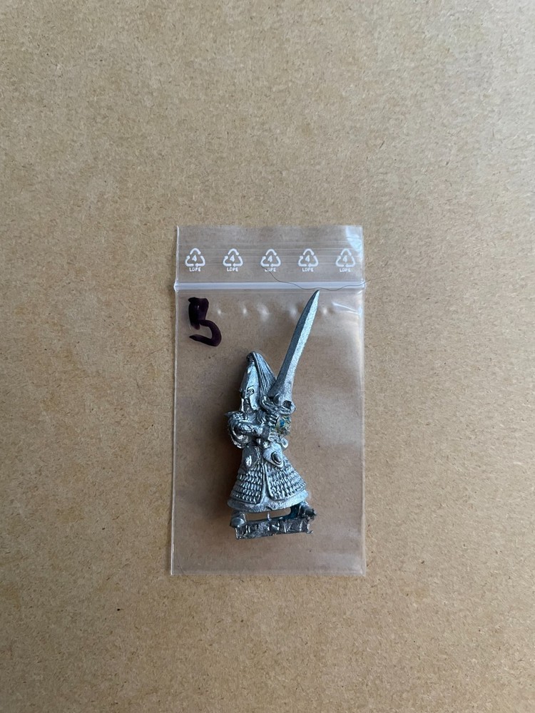 Warhammer High Elves Swordmaster metal