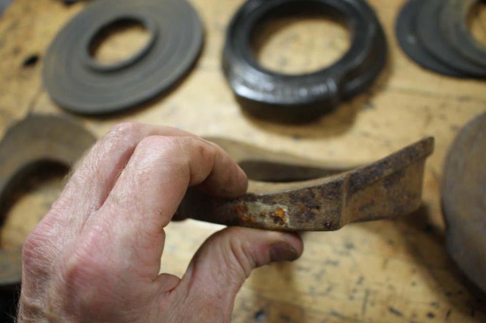 Mueller Tapping Tool B-100 TOOLING