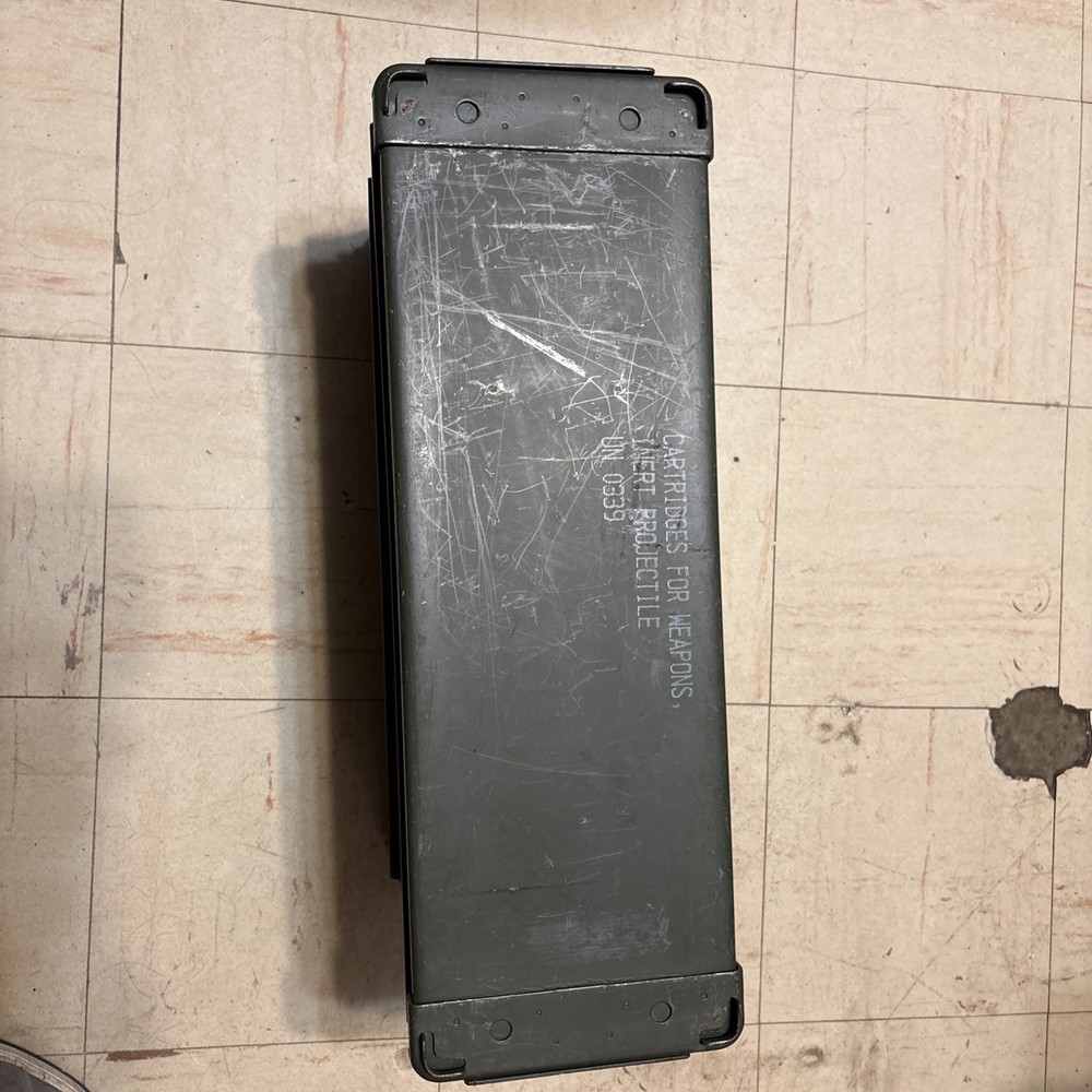 MILITARY 40mm Stackable Ammo Can Green Ammunition Tin Great Condition