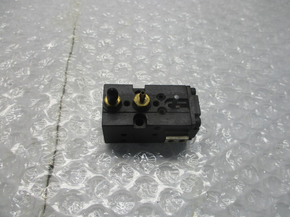 PHD 19061-2-5002 GRIPPER UNMP