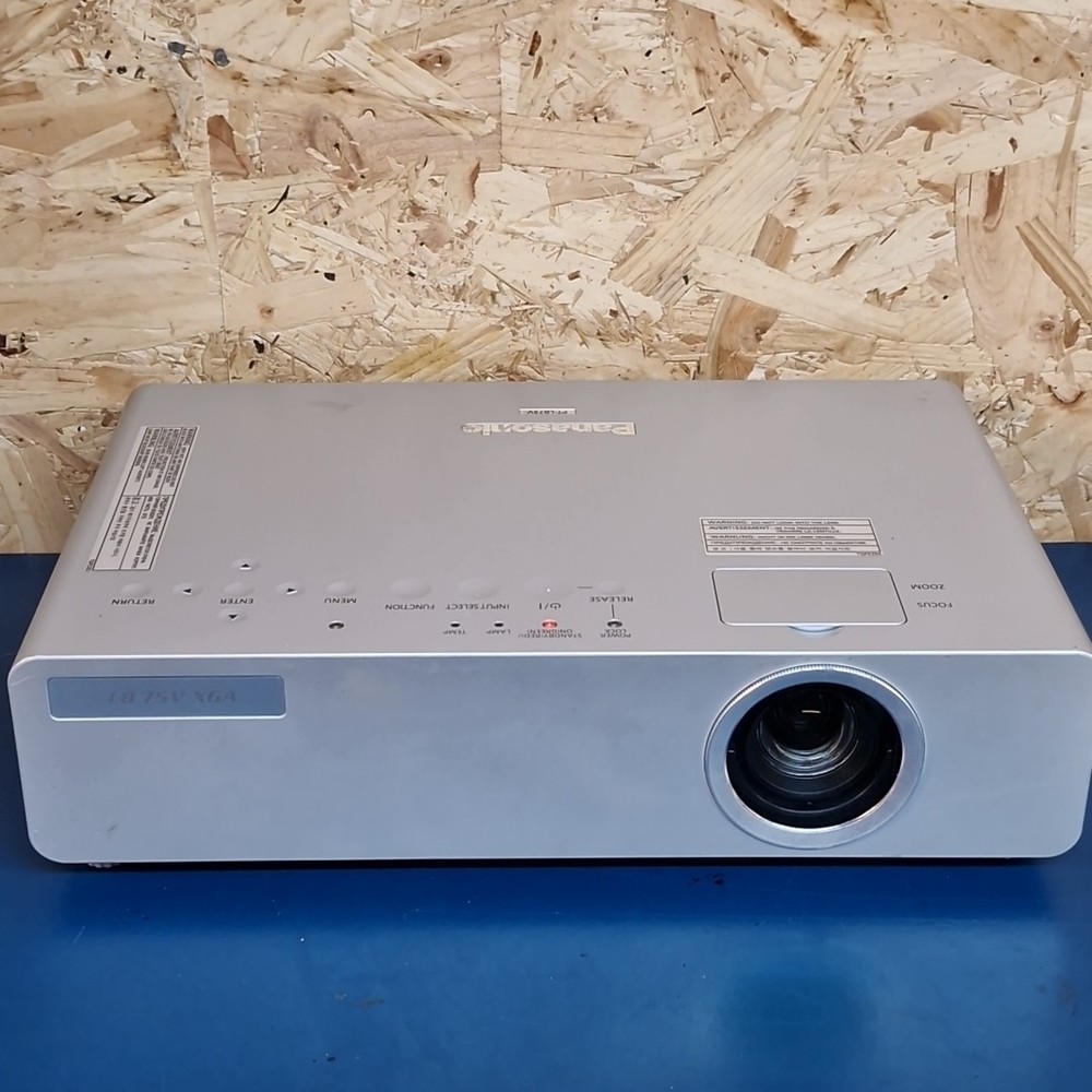 Panasonic LCD Projector panasonic pt-lb75v