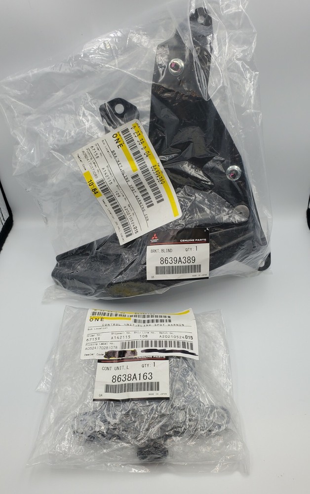 2018 2019 2020 MITSUBISHI ECLIPSE BLIND SPOT RADAR SENSOR MODULE OEM & BRACKET