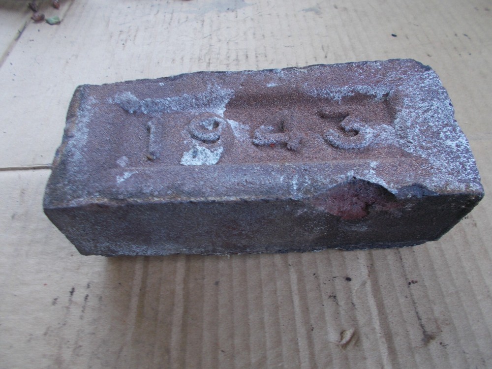 VINTAGE 1943 WWII-ERA RED BRICK
