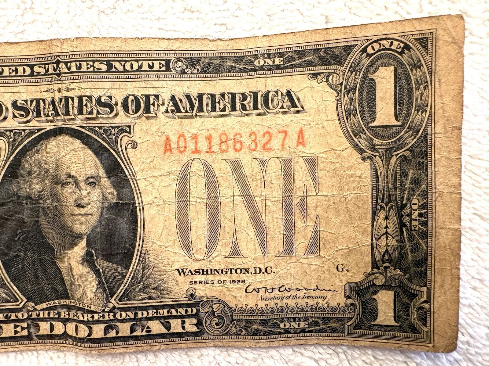 US 1928 $1 One Dollar Red Seal Note - Funnyback