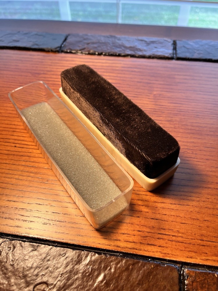 LE-BO Magnetic Record Cleaner