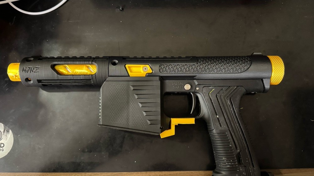 EMF100/ MG100 BODY KIT