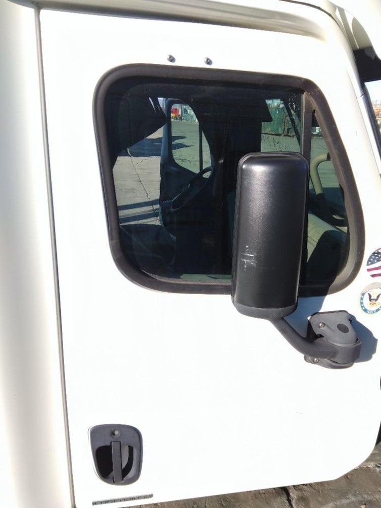 For 2012 FREIGHTLINER CASCADIA 113-125 DOOR ASSEMBLY Right ,  CO