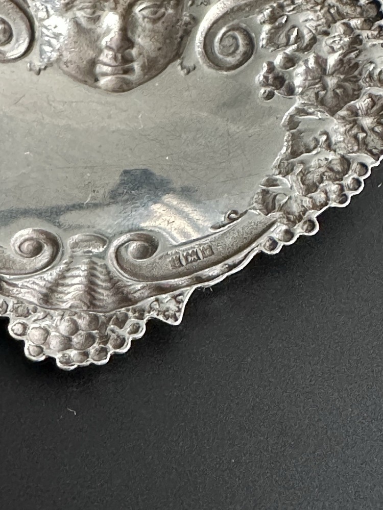Solid Silver Bacchus Cherub Gin Decanter Label Wine Label Turner & Simpson 1971