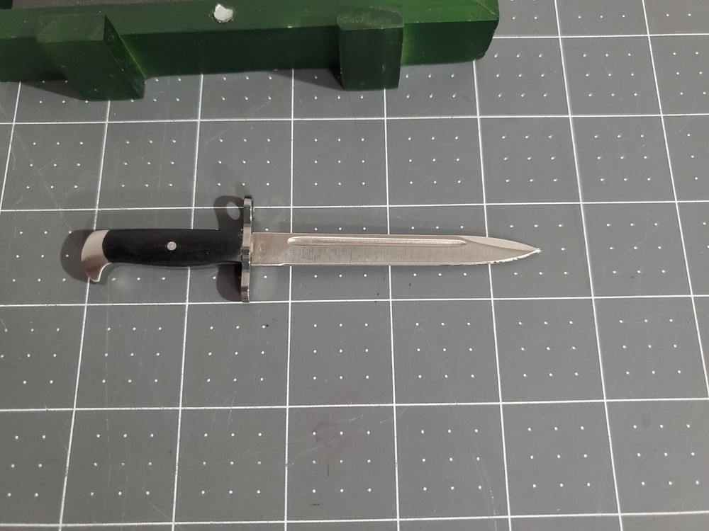 PRC Miniature Knife w/box